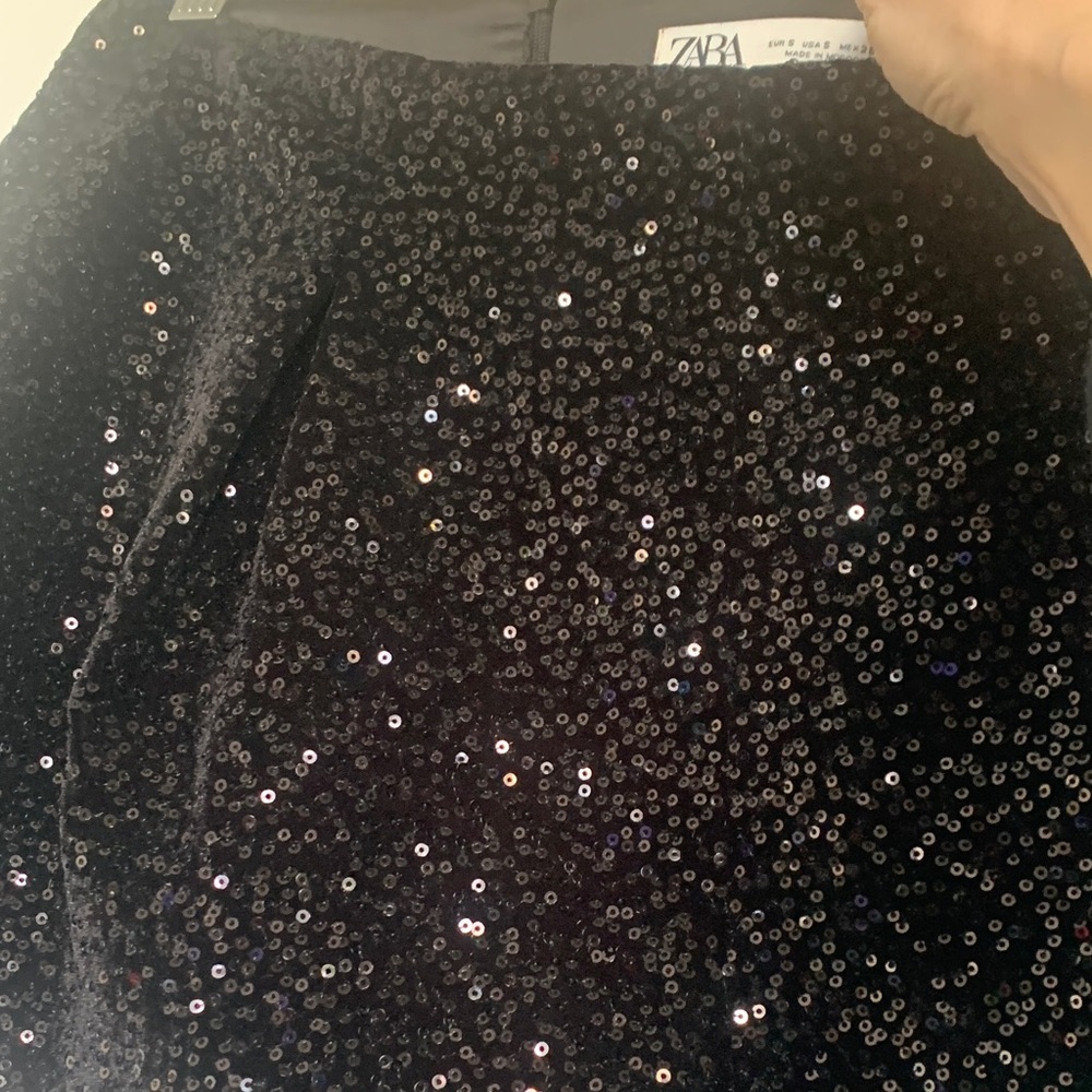 Sequin Mini Skirt - Picture 3 of 3